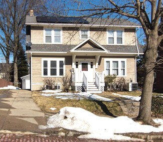 715 Hillsdale Ave, Akron, OH 44303