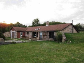 330 N Long Lake Rd, Albion, IN 46701
