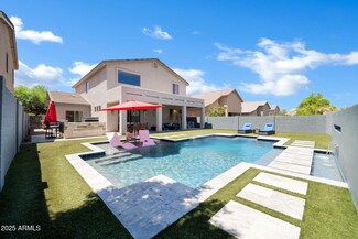 10430 W Los Gatos Dr, Peoria, AZ 85383