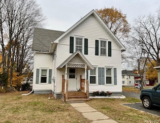 21 Washington Ave, Millbrook, NY 12545