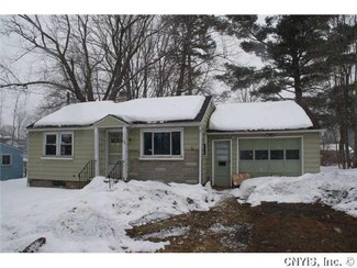 99 Cherry St, Phoenix, NY 13135