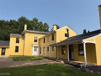 989 Orchard Hill Cir, Massillon, OH 44646