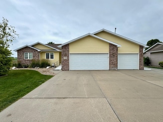 1708 E 47th Street Place, Kearney, NE 68847