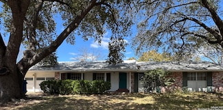 413 Cloudmont Dr, San Antonio, TX 78239