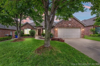 1516 W Trenton St, Broken Arrow, OK 74012