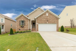 1680 Beleek Ridge Ln, Clover, SC 29710