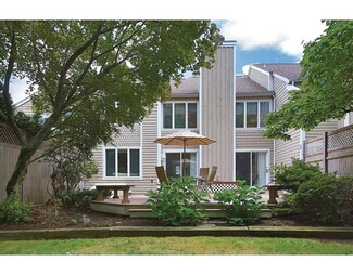 425 Dedham St Unit C, Newton Center, MA 02459