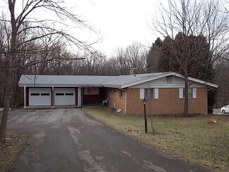 220 Fairmont Rd, Chicora, PA 16025