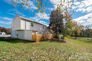 1908 Harvest Ln, Charlotte, NC 28210