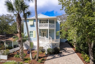 670 Sherry Dr, Atlantic Beach, FL 32233