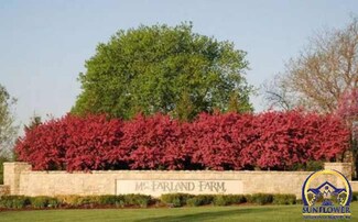 1129 SW New Forest Dr, Topeka, KS 66604