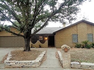 106 Utah Cir, Laredo, TX 78041