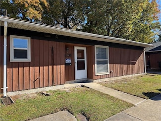 1409 E Tanners Creek Dr, Norfolk, VA 23513