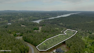 106 Twin Cove Dr, Connelly Springs, NC 28612