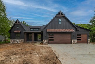 2750 Ashford Trail, Portage, MI 49024