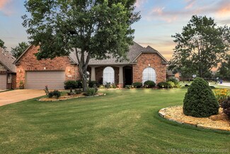 4201 N Redbud Place, Broken Arrow, OK 74012