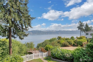 4601 Holly Ln NW, Gig Harbor, WA 98335