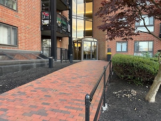 60 Rantoul St Unit 116N, Beverly, MA 01915