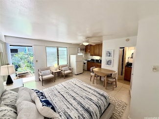 235 Liliuokalani Ave Unit 133, Honolulu, HI 96815