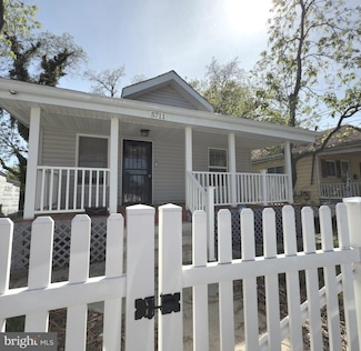5711 J St, Fairmount Heights, MD 20743