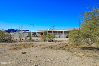 400 N Moon Mountain Ave, Quartzsite, AZ 85346