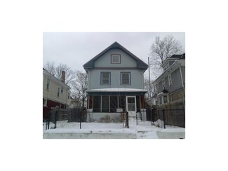 1110 Monroe Ave, Kansas City, MO 64127