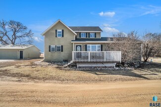 45349 271st St, Parker, SD 57053