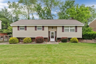 25 Greenlawn Dr, Pittsburgh, PA 15220
