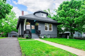 6816 Plainfield Rd, Cincinnati, OH 45236