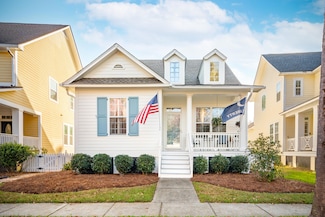 112 Etiwan Park St, Daniel Island, SC 29492