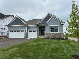1904 Sparrow Dr, Shakopee, MN 55379