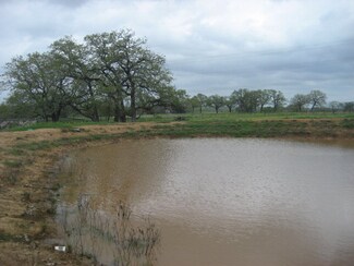 2810 County Rd, Stockdale, TX 78160