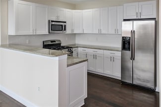 319 Grant Ave Unit 405, Jersey City, NJ 07305