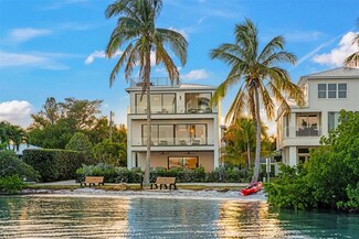 6941 Bayside Dr, Longboat Key, FL 34228