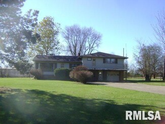 507 S 6th St, Wyoming, IL 61491
