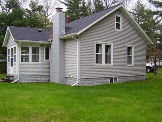 311 W 11th St, Mio, MI 48647