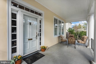 220 Wolfe St, Winchester, VA 22601