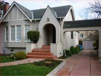 1009 Walnut St, San Carlos, CA 94070