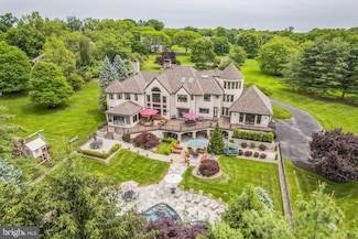 509 Wheatfield Ln, Newtown, PA 18940