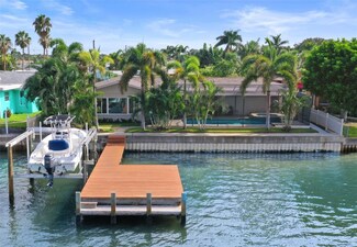 613 79th Cir S, Saint Petersburg, FL 33707