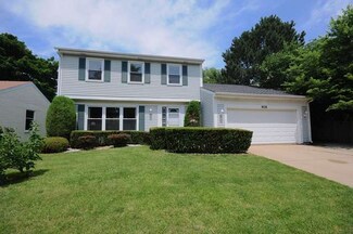 918 Knollwood Dr, Buffalo Grove, IL 60089