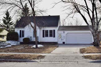 302 Merriam Ave S, Thief River Falls, MN 56701