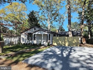 320 Highland Dr, Edgewater, MD 21037