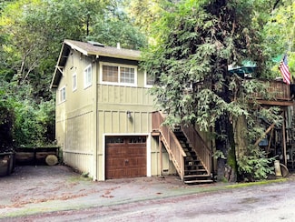 14707 Willow Rd, Rio Nido, CA 95471