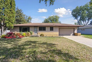 211 Mohawk Rd, Janesville, WI 53545