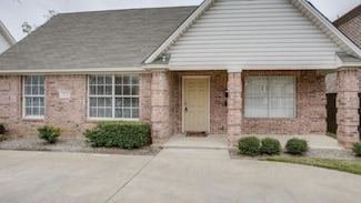 3233 S University Dr, Fort Worth, TX 76109