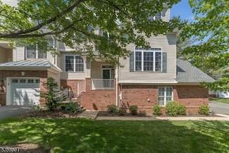 27 Loft Dr, Martinsville, NJ 08836