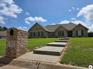 525 Mitchell Ryan, Wake Village, TX 75501