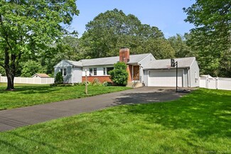 447 Howellton Rd, Orange, CT 06477