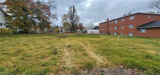 230 4th St, Elyria, OH 44035